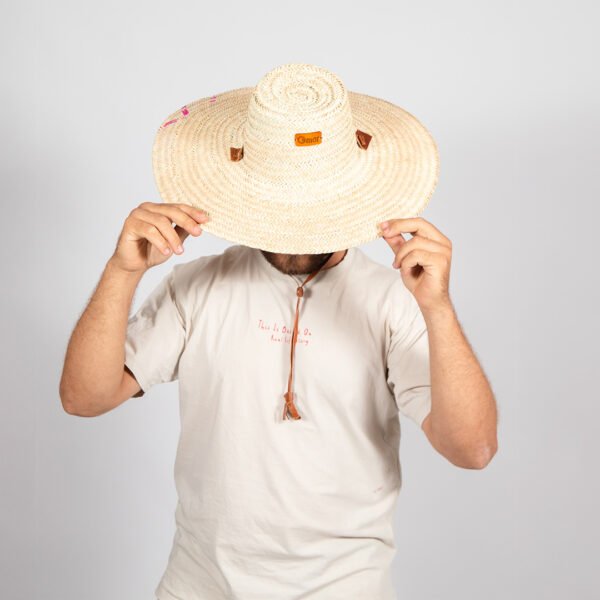 chapeau